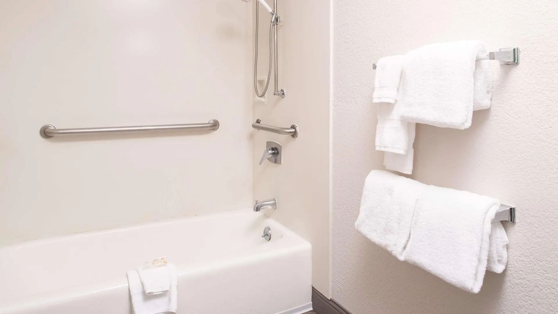 Hotel Motel 6-Brampton, On - Toronto