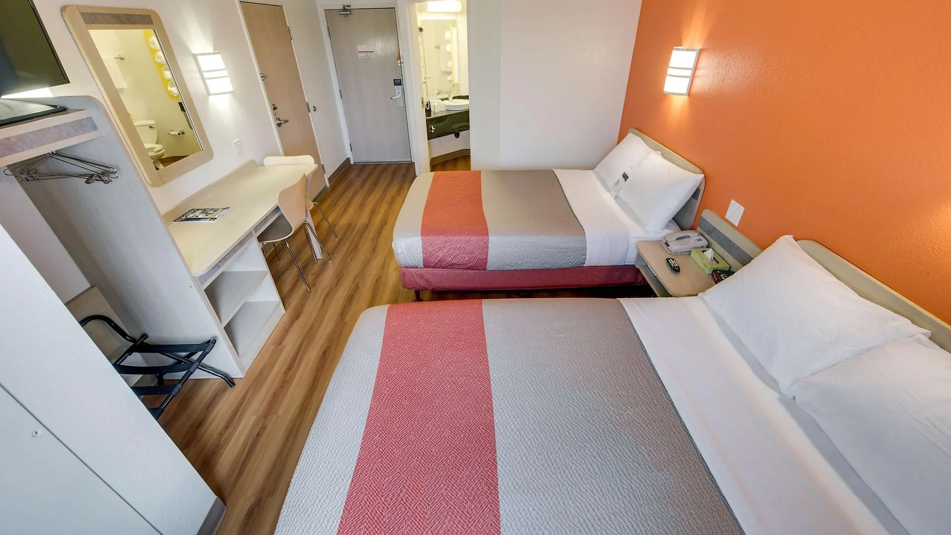 Motel 6-Brampton, On - Toronto Hotel