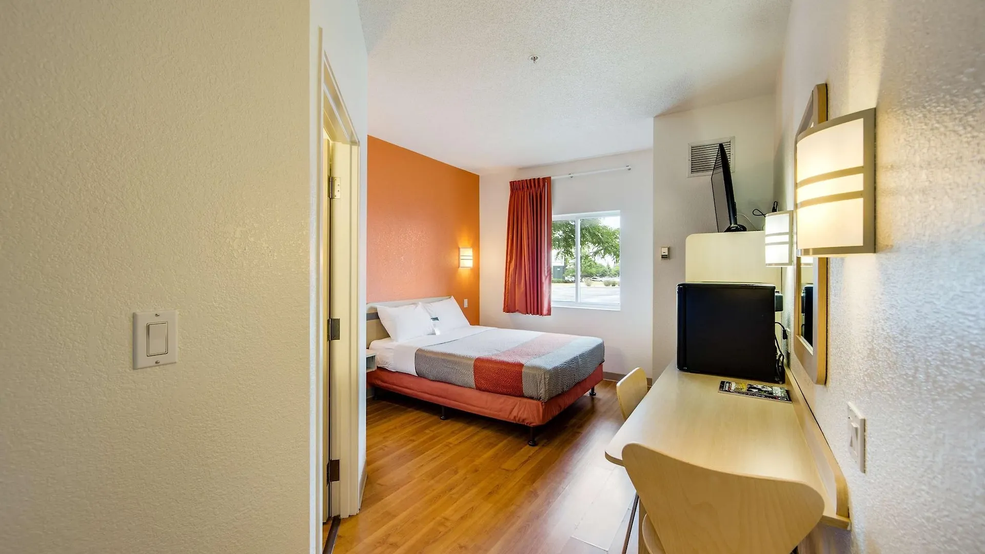 Hotel Motel 6-Brampton, On - Toronto