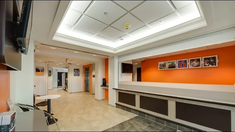Hotel Motel 6-Brampton, On - Toronto