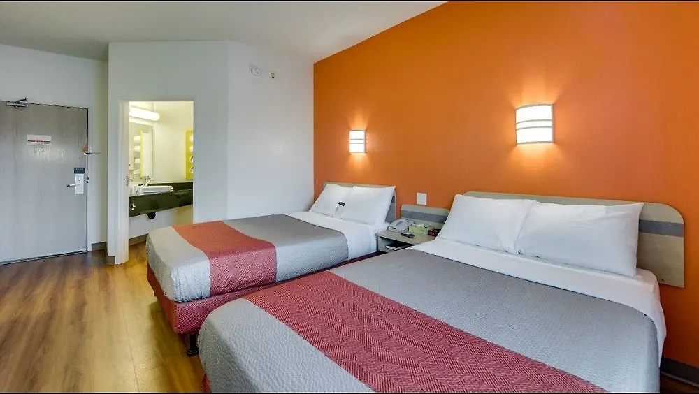 Motel 6-Brampton, On - Toronto