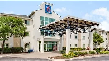 Hotel Motel 6-Brampton, On - Toronto
