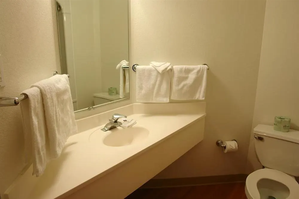 Motel 6-Brampton, On - Toronto Hotel